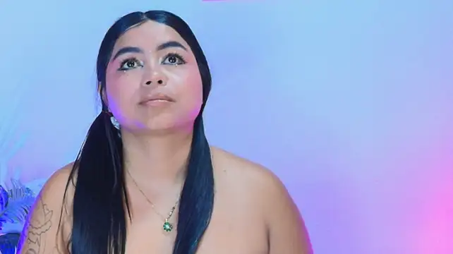 jade_brunnette