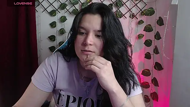 Nika_1_ - zoom chatte