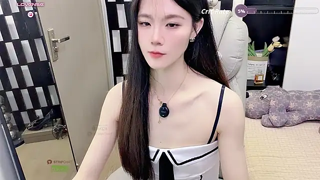 Yueyue-MM - 下空小狗侧趴+打pp20下