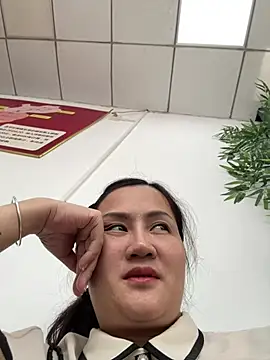 Amy1688 - 精油抹胸