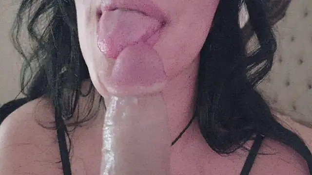 LyannaGardner - 🍯 Rub Honey All Over Pussy + Lick It Up