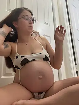 Joeystaciee - Naked + toy control LT ✨