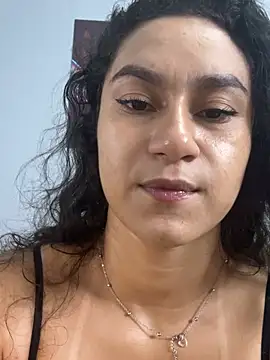 Yummi_bigclit - fingering pussy until drip + finger in👅