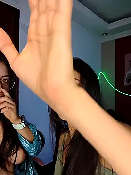 Onix_Cream - open ass