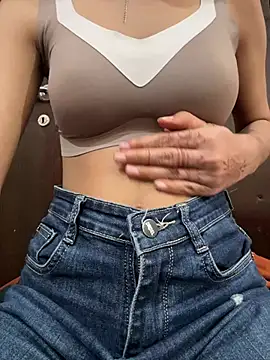LuxeAura - Pussy in dildo