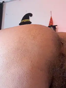 Lili__taylor - put on my biggest dildo 👅👿