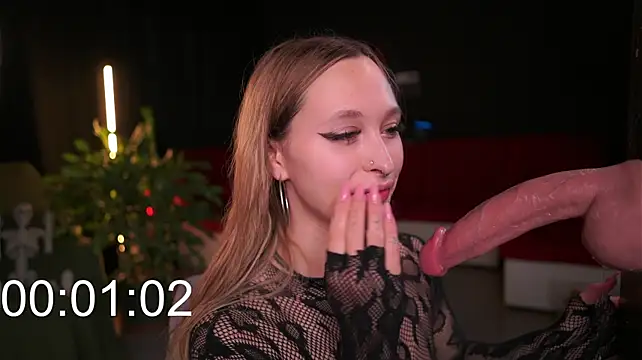 Karolineneuer_ - Deepthroat on floor (all bbc )