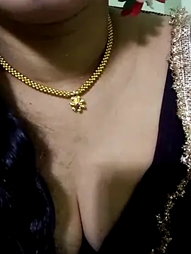 Komal_Bhabhi4u - pussy and ass hole show