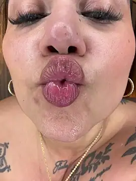 MadissonFord - use machine+big squirt in your face💦💦