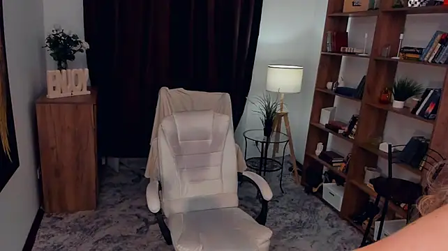 AleneHayek - Tease u with panties