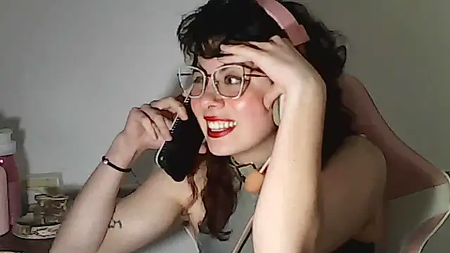 Owly_bloom - suck dildo