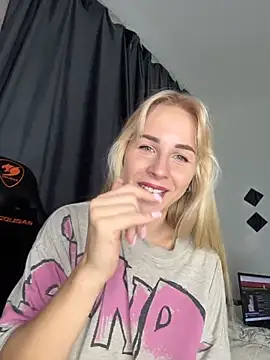AriMiu - caress pussy with fingers