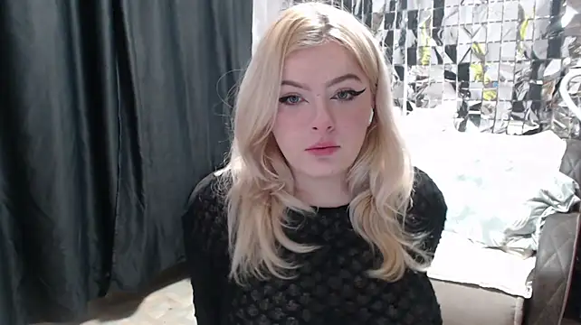 Red_Blonde_ - Undress me slowly