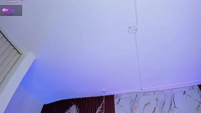 Emma_white_01 - control my toy 3 mn