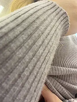 AdelRich - Show pussy on public