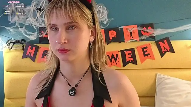 Lilianadaniels - ass shake + slow spank x5