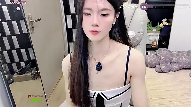 Yueyue-MM - 下空M腿+小粉控制2分钟