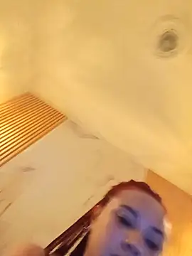 Samantha_41 - Show off my big ass