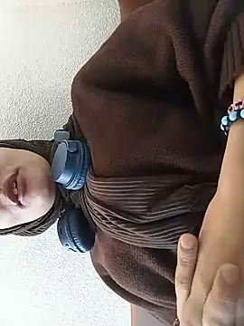 MisyonerNur - Dışarıda göğüslerini aç 😅