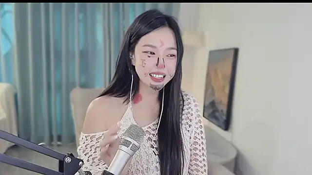 Mocha-2u - 今天天气很好，适合打打闹闹，还适合搂搂抱抱