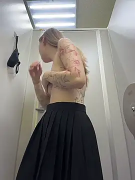 -MiaKitty - Lush in very tight pussy🥵& panties off