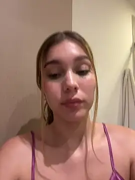 Nikii__ - Foto and video hot