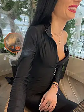 FeetVibe - 👑Sexy Tease, Don't Blink!