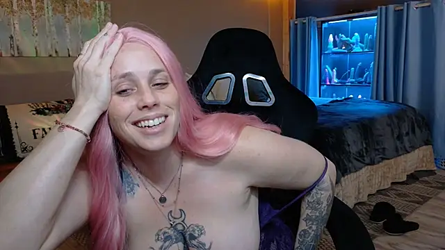 Mavismable - full cum show