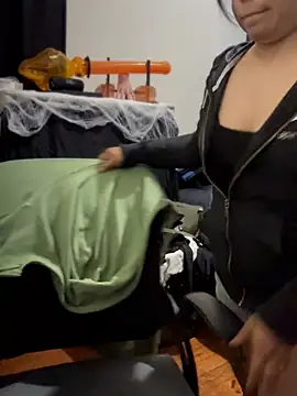 Kimmiakiss22 - Make Me Wet