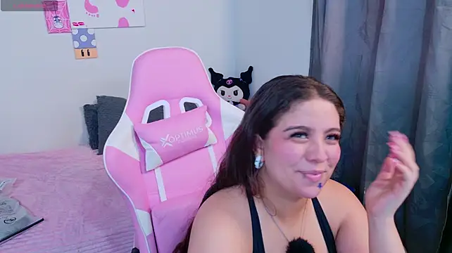 Mxss_Honey - Show boobs + lick and spit them