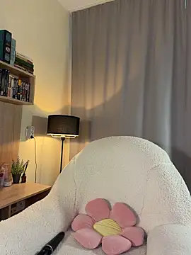 Beep_beep_bitch - doggy pose
