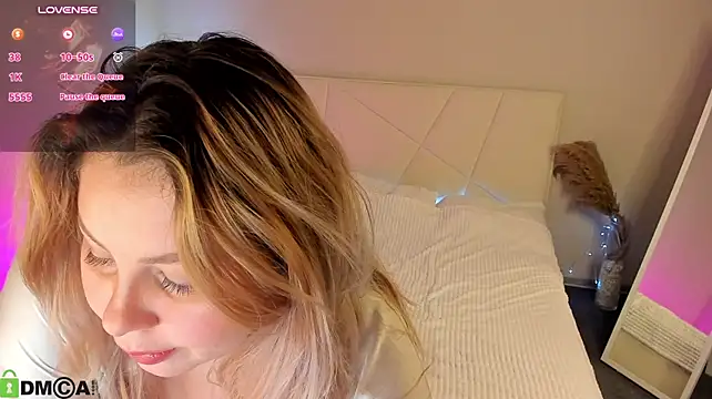 WetLuna1 - Boost your tits so they bounce