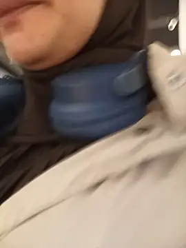 MisyonerNur - Dışarıda göğüslerini aç 😅