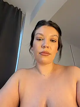 ClaraPasssion - oil my boobs