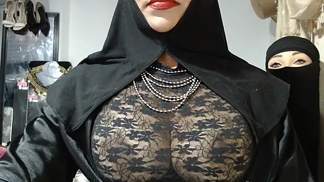 Nadia__abaud - PLAY MY HAIR PUSSY 😜😜😜
