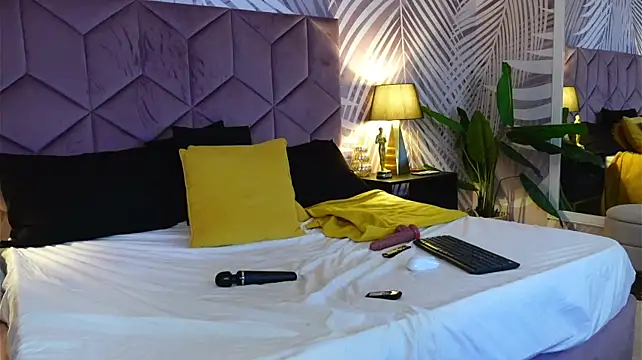 DeliaaSmith - dildo play