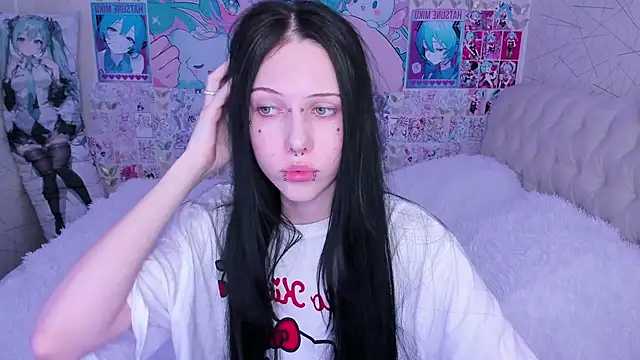 SugarBunny18 - doggy without panties