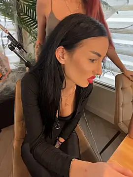 FeetVibe - 👑Sexy Tease, Don't Blink!