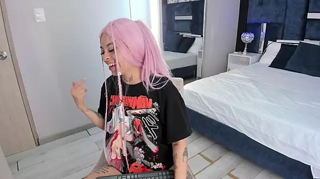 KatherineGomez - rub your tits