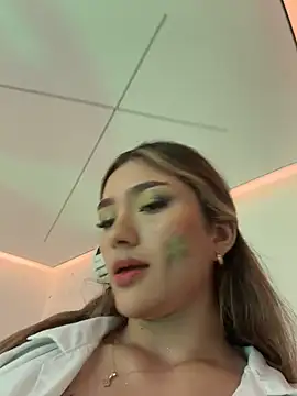 Ariannaa_1 - Wink at my lab rat 😉🧪
