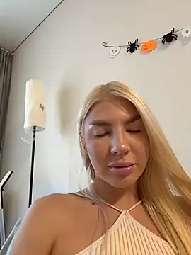 NewLale - Lick nipples