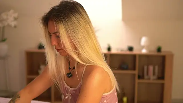 CassieMiles - 👙 Undress me!! 👙