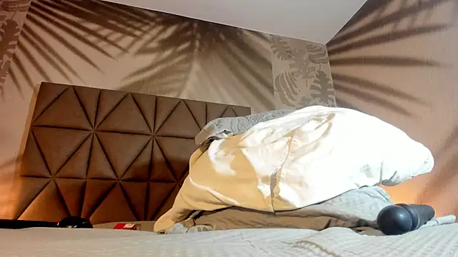 Yvonne_Collins - Control toy x5min😈