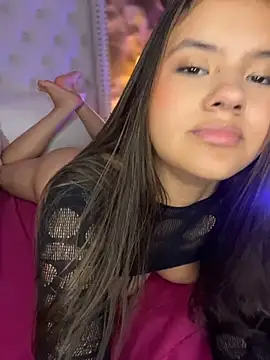 VictoriaNavarro - SHOW BOOBS & PINCH NIPPLE! 😈