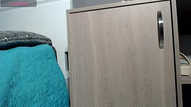 Tyler_axel - Turn me on until I start touching myself