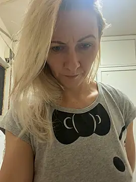 Secret_Ladyx - Warm my pussy