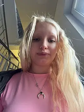 Elfi_InPublic - Spy under skirt+massage pussy in lobby