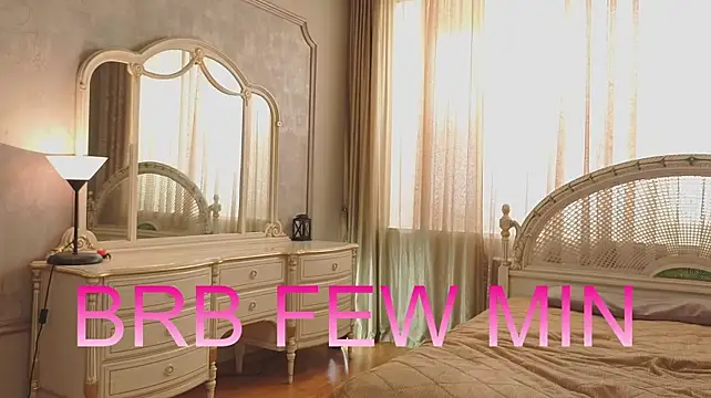 MercedezTimbs - Lift My Top and Tease My cute belly