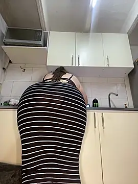 Chloee_Peach - 😈💦WET MY PUSSY A LOT💦😈🩸🩸