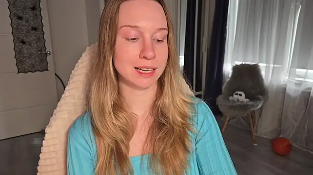 Eve_Sin - Suck big dildo (sloppy bj)